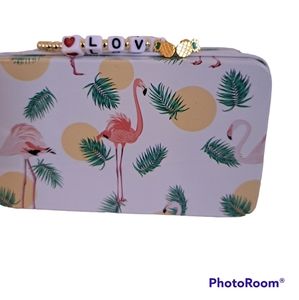 Pineapple stud earrings + ❤️ bracelet in flamingo tin can